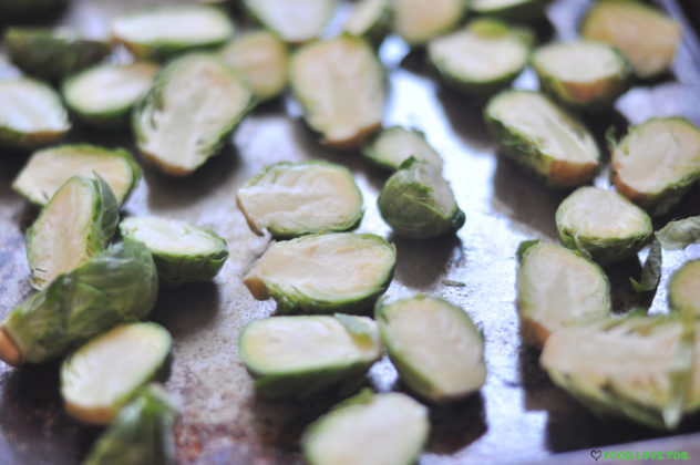 Bacon, Brown Sugar, Balsamic Brussels Sprouts |foodlovetog.com